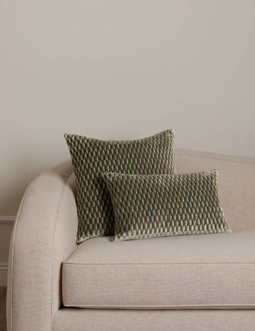#color::mineral #style::square #style::lumbar