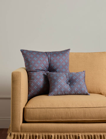 #color::robin #style::mini-lumbar #style::square