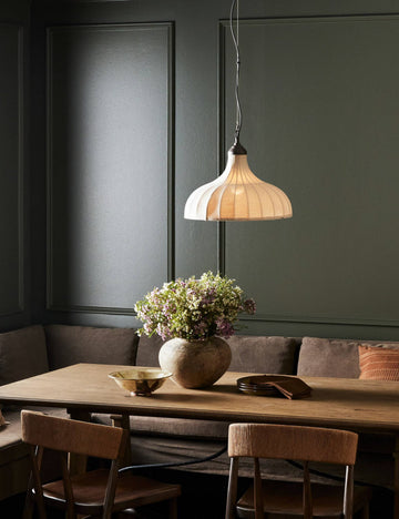 #color::antique-bronze #size::18-dia