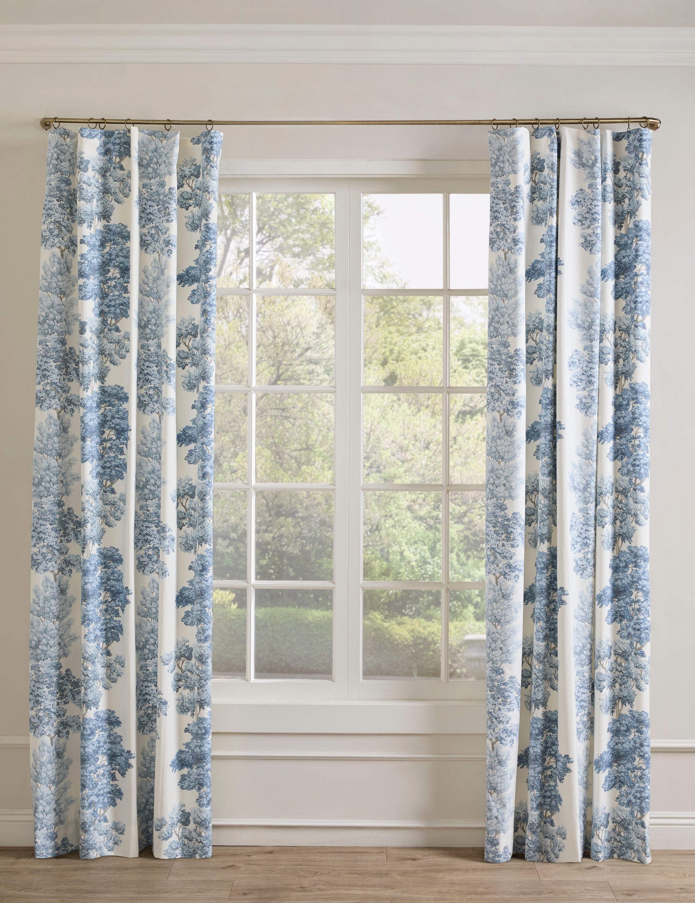 #color::light-blue #size::50--x-84- #size::50--x-96- #size::50--x-108- #size::50--x-120- #lining-type::cotton-lining #lining-type::blackout