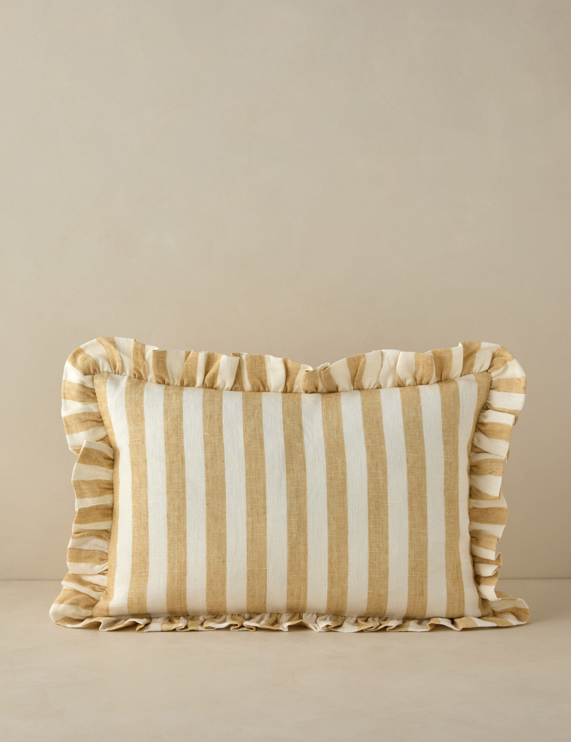 #color::ivory-and-butter #style::lumbar #fill type::with-feather-down-insert #fill type::pillow-cover-only