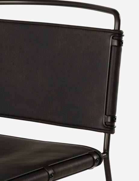 #color::black #size::counter