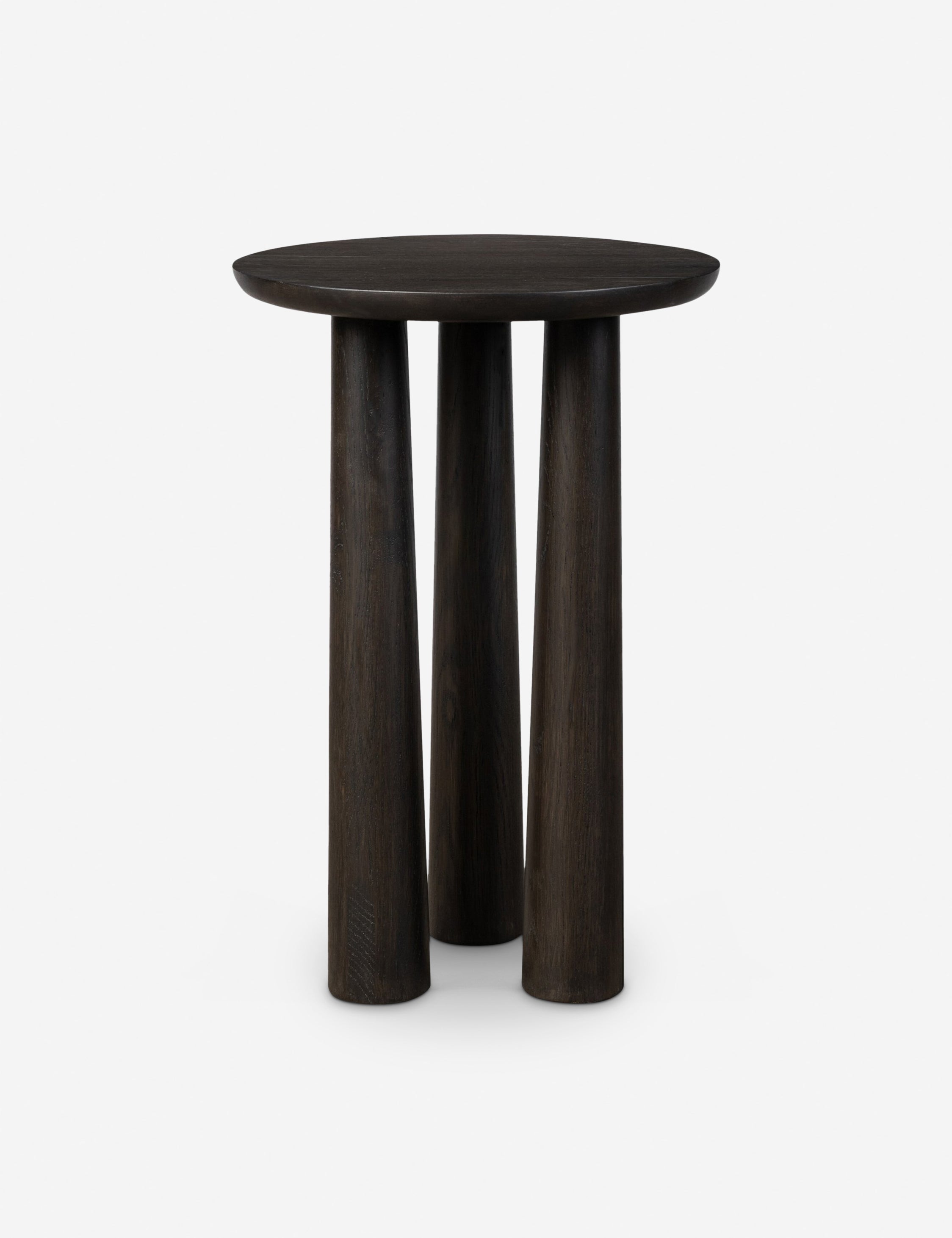 #color::black #size::tall