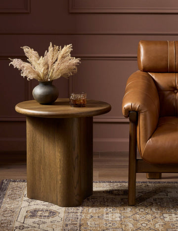 #color::rustic-fawn