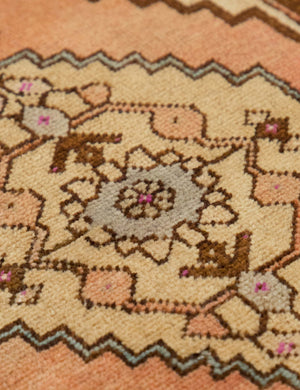 Vintage Turkish Hand-Knotted Wool Mini Rug No. 325, 1'5