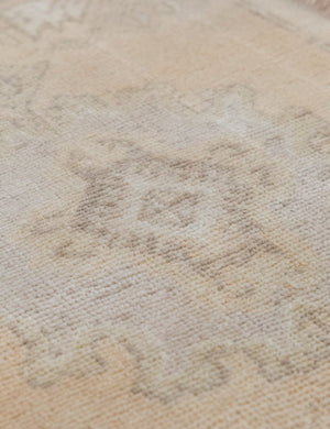 Vintage Turkish Hand-Knotted Wool Mini Rug No. 326, 1'5