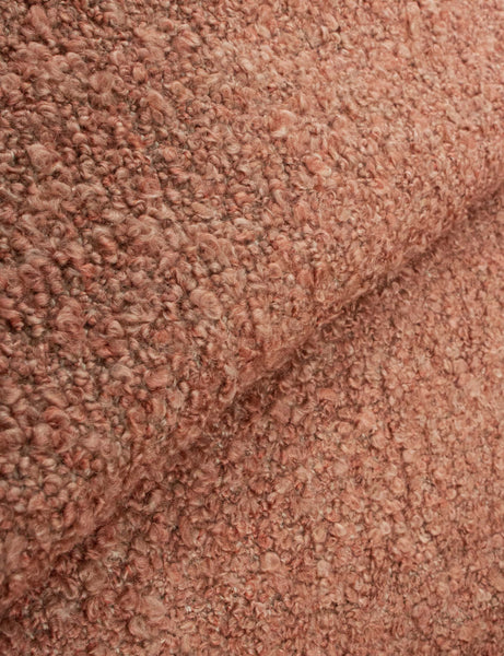 #color::blush-luxe-boucle #size::24-Dia