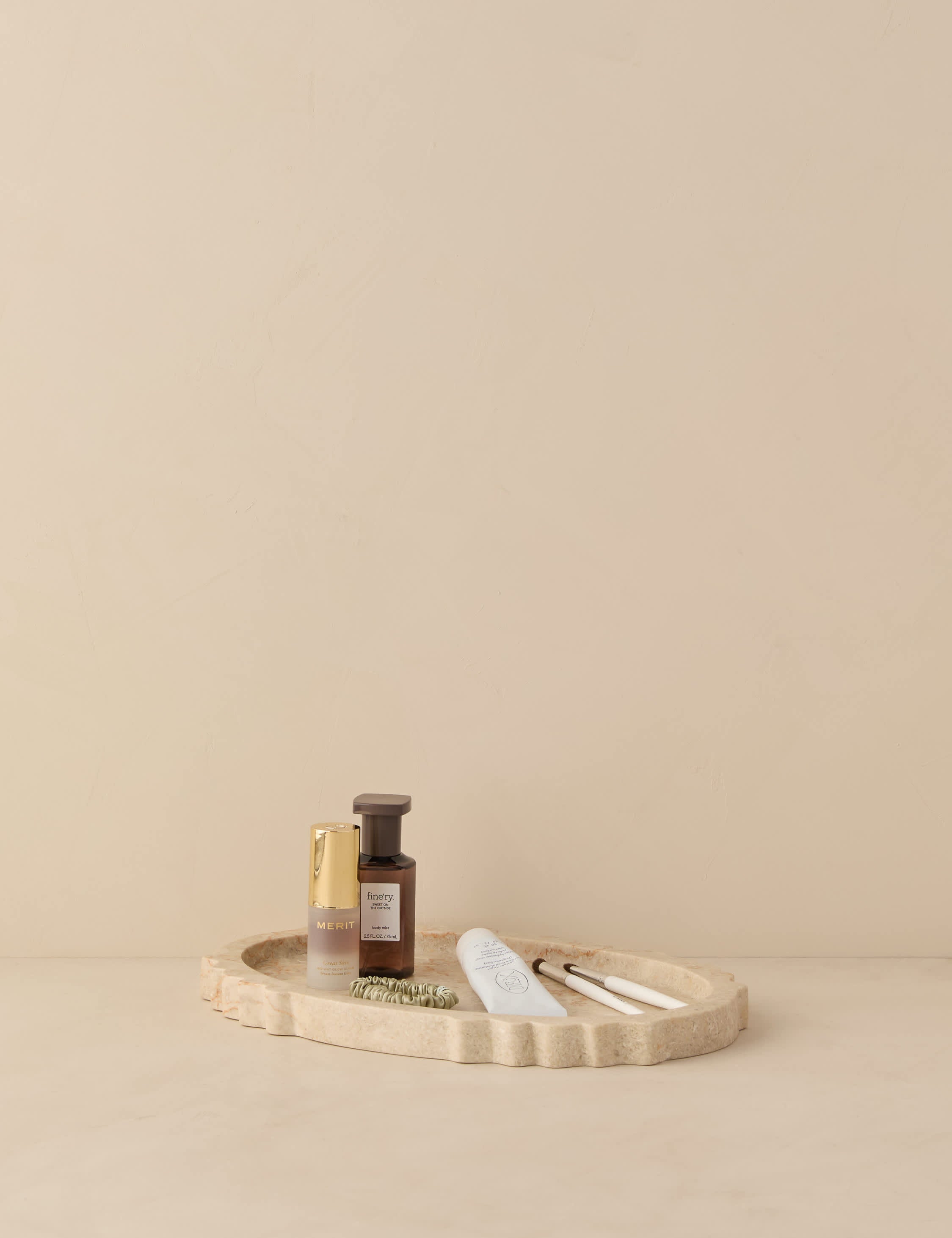 #color::travertine