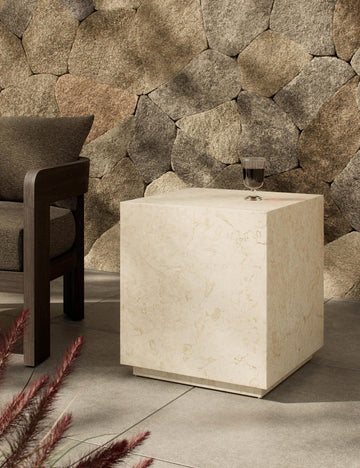 #color::cream-marble