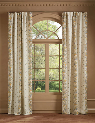 #color::gilded-flora #size::50--x-84- #size::50--x-96- #size::50--x-108- #size::50--x-120- #lining-type::privacy-lining #lining-type::cotton-lining