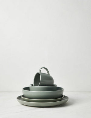 Pacifica artichoke green Dinnerware 5-Piece Place Setting by Casafina