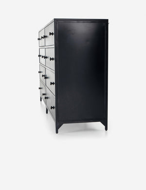 Verruca Dresser