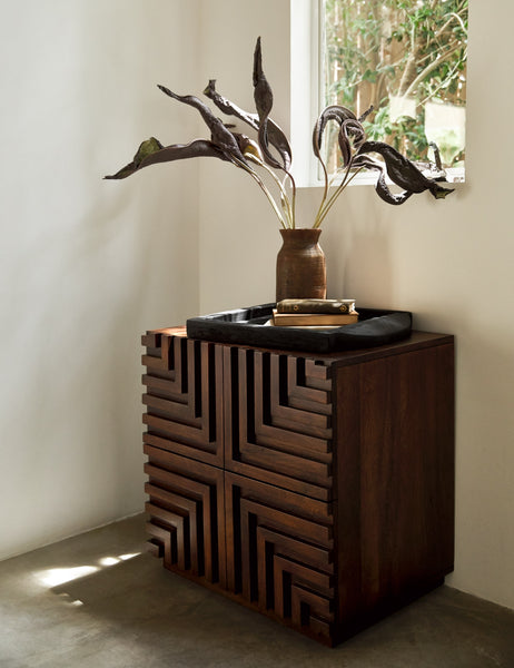 Cinzia Nightstand